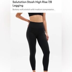 Athleta salutation stash tight- M/P